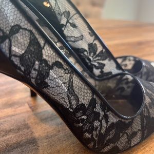 Manolo Blahnik Beautiful Black Lace Pumps